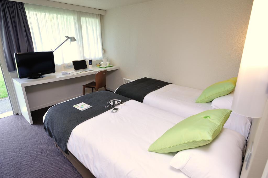 Campanile Orleans Ouest ~ La Chapelle-St-Mesmin Hotel Kamer foto