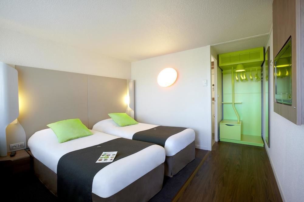 Campanile Orleans Ouest ~ La Chapelle-St-Mesmin Hotel Buitenkant foto