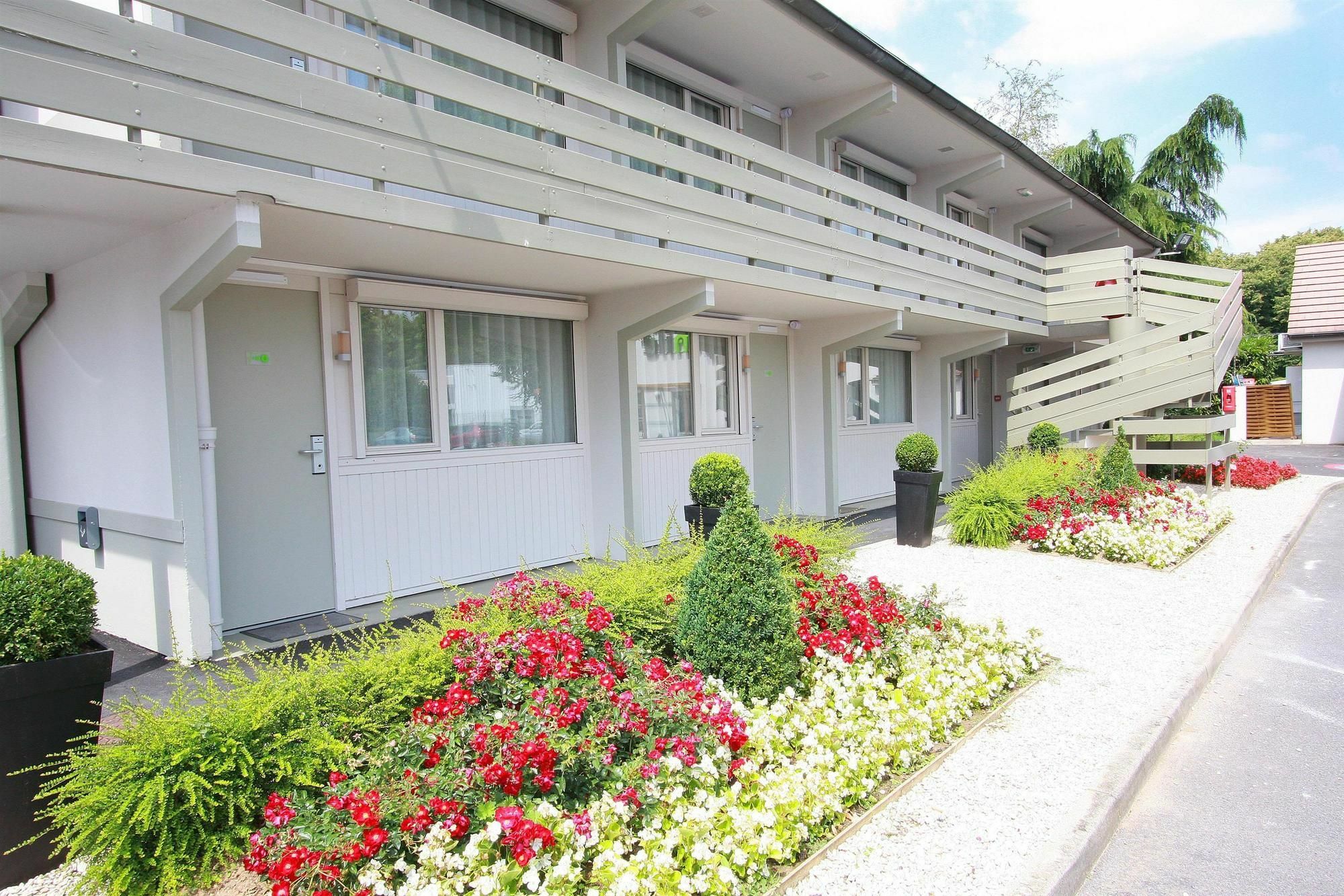 Campanile Orleans Ouest ~ La Chapelle-St-Mesmin Hotel Buitenkant foto